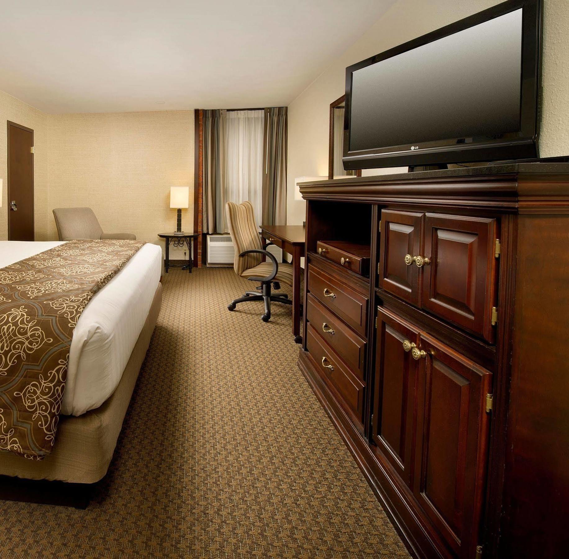 Drury Inn & Suites St. Louis - Феървю Хайтс Екстериор снимка